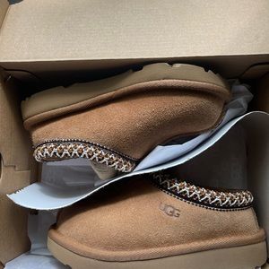 Toddler Ugg clogs